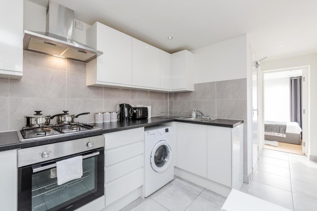 2 Bedrooms Serviced Apartment Excel Exhibition Centre, O2 Arena, Stratford Olympic City, Forest Gate, Central London Exteriör bild